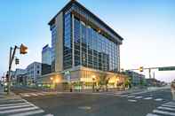 Exterior Holiday Inn MEMPHIS-DOWNTOWN (BEALE ST.), an IHG Hotel