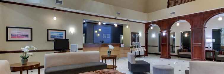 Lobi Holiday Inn Express & Suites ALLENTOWN WEST, an IHG Hotel