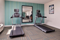 ห้องออกกำลังกาย Holiday Inn Express & Suites NORTH KANSAS CITY, an IHG Hotel