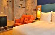 Bedroom 4 Holiday Inn Express TAICHUNG FENGCHIA, an IHG Hotel