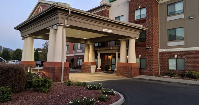 ภายนอกอาคาร Holiday Inn Express & Suites CLAYPOOL HILL (RICHLANDS AREA), an IHG Hotel