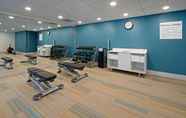 Fitness Center 2 Holiday Inn Express & Suites SEATTLE-SEA-TAC AIRPORT, an IHG Hotel