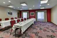 ห้องประชุม Holiday Inn Express & Suites LANCASTER-LITITZ, an IHG Hotel