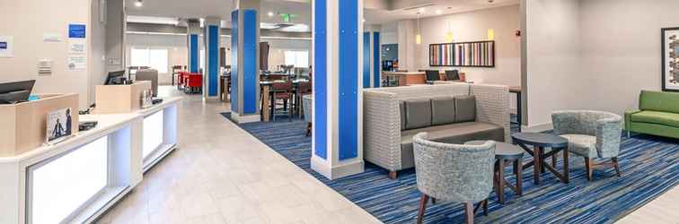 Lobby Holiday Inn Express & Suites COLUMBUS - WORTHINGTON, an IHG Hotel