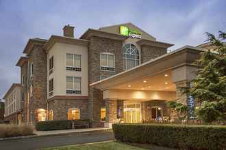 Exterior 4 Holiday Inn Express & Suites LONG ISLAND-EAST END, an IHG Hotel