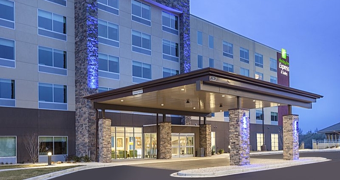 Exterior Holiday Inn Express & Suites HUDSON I-94, an IHG Hotel