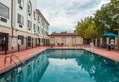Swimming Pool 6 Holiday Inn Express & Suites AUSTIN NW - LAKELINE by IHG, an IHG Hotel