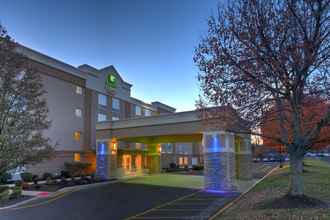 ภายนอกอาคาร 4 Holiday Inn Express & Suites WEST LONG BRANCH - EATONTOWN, an IHG Hotel