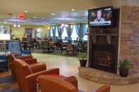 Bar, Cafe and Lounge Holiday Inn Express & Suites PITTSBURGH WEST - GREEN TREE, an IHG Hotel