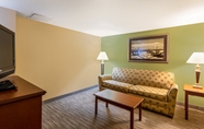 Common Space 6 Holiday Inn Express & Suites BRADENTON EAST-LAKEWOOD RANCH, an IHG Hotel