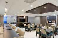 Restoran Holiday Inn Express & Suites LOS ANGELES DOWNTOWN WEST, an IHG Hotel