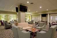 Bar, Cafe and Lounge Holiday Inn PORTLAND-BY THE BAY, an IHG Hotel