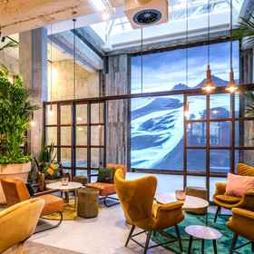 Hotel Lobby 1 布鲁塞尔英迪格酒店 - 城市,IHG 酒店, 圣弥额尔圣古都勒主教座堂 酒店