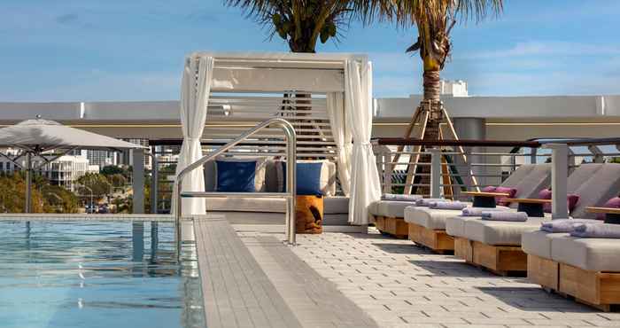 Swimming Pool Kimpton HOTEL PALOMAR SOUTH BEACH, an IHG Hotel