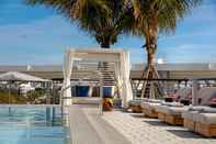 Swimming Pool Kimpton HOTEL PALOMAR SOUTH BEACH, an IHG Hotel