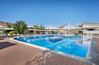 Swimming Pool Crowne Plaza ALICE SPRINGS LASSETERS, an IHG Hotel