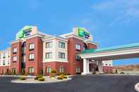 Exterior Holiday Inn Express & Suites FRANKLIN - OIL CITY, an IHG Hotel