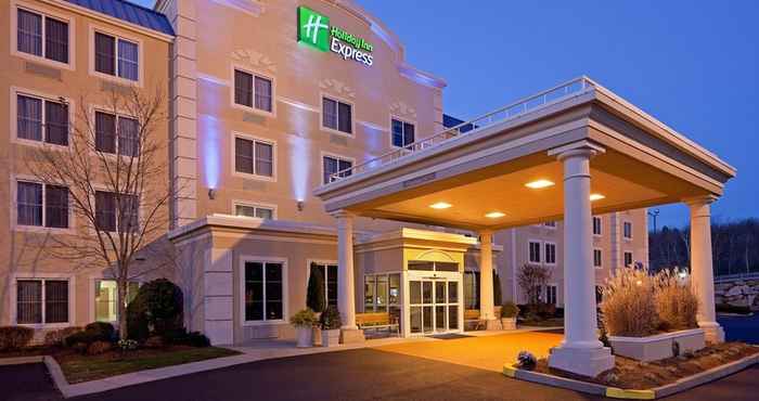 Bên ngoài Holiday Inn Express BOSTON-MILFORD, an IHG Hotel