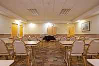 Ruangan Fungsional Holiday Inn Express & Suites ALBEMARLE, an IHG Hotel