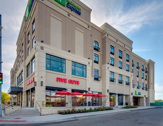 Luar Bangunan 2 Holiday Inn Express & Suites KANSAS CITY KU MEDICAL CENTER, an IHG Hotel