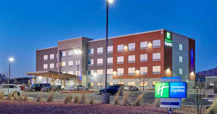 Exterior Holiday Inn Express & Suites EL PASO - SUNLAND PARK AREA, an IHG Hotel