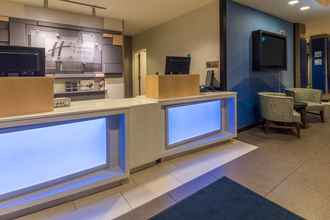 Lobi 4 Holiday Inn Express & Suites HAYS, an IHG Hotel