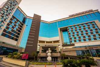 Exterior 4 Crowne Plaza GREATER NOIDA, an IHG Hotel