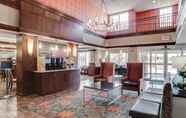 Lobi 4 Holiday Inn Express & Suites ST. CLOUD, an IHG Hotel