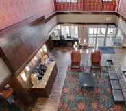 Lobby 3 Holiday Inn Express & Suites ST. CLOUD, an IHG Hotel
