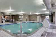 Swimming Pool Holiday Inn Express & Suites ST. CLOUD, an IHG Hotel