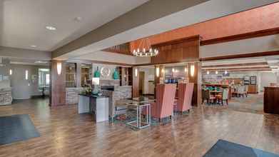 Lobi 4 Holiday Inn Express & Suites ST. CLOUD, an IHG Hotel