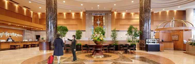 Lobi Crowne Plaza - ANA TOYAMA, an IHG Hotel