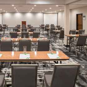 Host Training Sessions or Receptions in our New Meeting Space1Holiday Inn PORTLAND- I-5 S (WILSONVILLE) by IHG, an IHG Hotel,Hathaway Park飯店