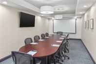 Functional Hall Holiday Inn Express & Suites GREENVILLE-I-85 & WOODRUFF RD, an IHG Hotel