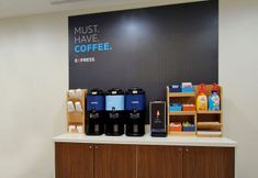 Restaurant 7 Holiday Inn Express & Suites DALLAS FT. WORTH AIRPORT SOUTH by IHG, an IHG Hotel