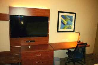 ห้องนอน 4 Holiday Inn Express & Suites MARINA - STATE BEACH AREA, an IHG Hotel