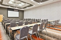 Functional Hall Holiday Inn & Suites TOLEDO SOUTHWEST - PERRYSBURG, an IHG Hotel