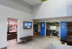 大廳 3 Holiday Inn Express & Suites BURLINGTON by IHG, an IHG Hotel