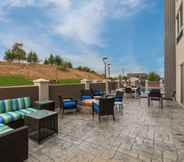Common Space 4 Holiday Inn Express & Suites GREENVILLE - TAYLORS, an IHG Hotel