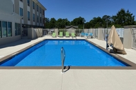 Swimming Pool Holiday Inn Express & Suites ENTERPRISE, an IHG Hotel