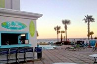 Quầy bar, cafe và phòng lounge Holiday Inn Express ORANGE BEACH-ON THE BEACH, an IHG Hotel