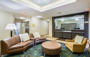 Lobby 6 Candlewood Suites VIRGINIA BEACH TOWN CENTER