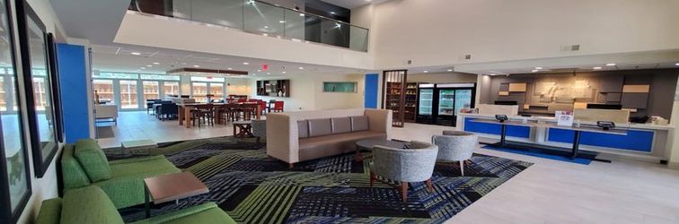 大廳 Holiday Inn Express & Suites ARLINGTON NORTH – STADIUM AREA by IHG, an IHG Hotel