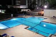 Swimming Pool Crowne Plaza JACKSONVILLE AIRPORT/I-95N, an IHG Hotel