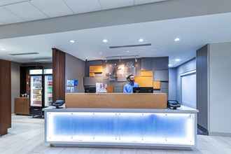 Lobi 4 Holiday Inn Express & Suites PARSONS, an IHG Hotel