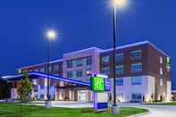 Exterior Holiday Inn Express & Suites PARSONS, an IHG Hotel