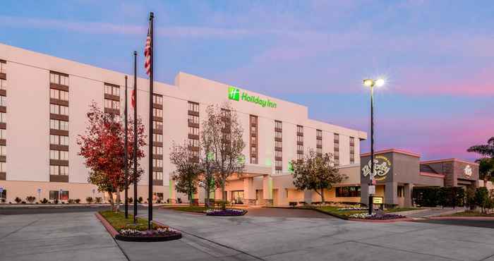 ภายนอกอาคาร Holiday Inn LA MIRADA, an IHG Hotel