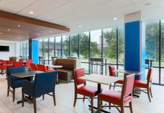 Restoran 5 Holiday Inn Express & Suites FORT WORTH DOWNTOWN by IHG, an IHG Hotel