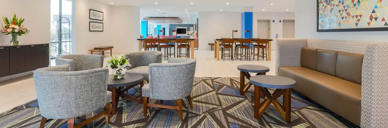Lobi Holiday Inn Express & Suites FORT WORTH DOWNTOWN by IHG, an IHG Hotel