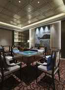 LUXE GATHERRING - MAHJONG AND CARD ROOM HUALUXE Hotels and Resorts NANJING YANGTZE RIVER